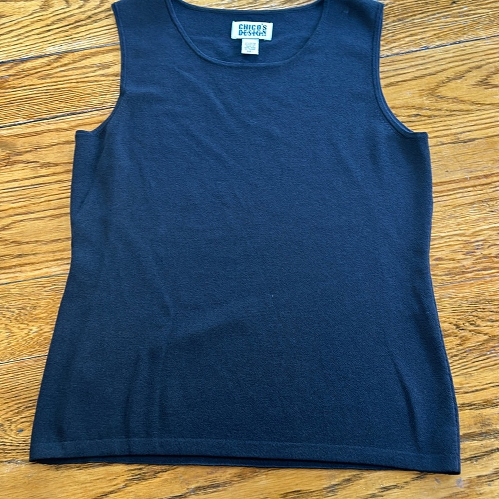 Chico’s brown rayon/nylon blend brown knit tank top. Going condition. Size Small